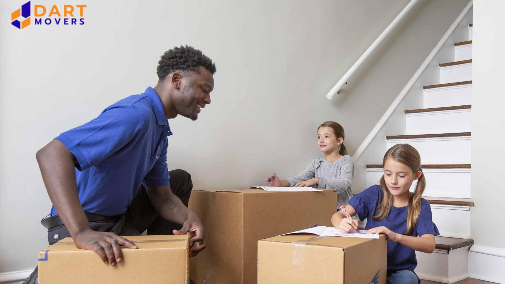 What types of moving services are available in Dubai?
